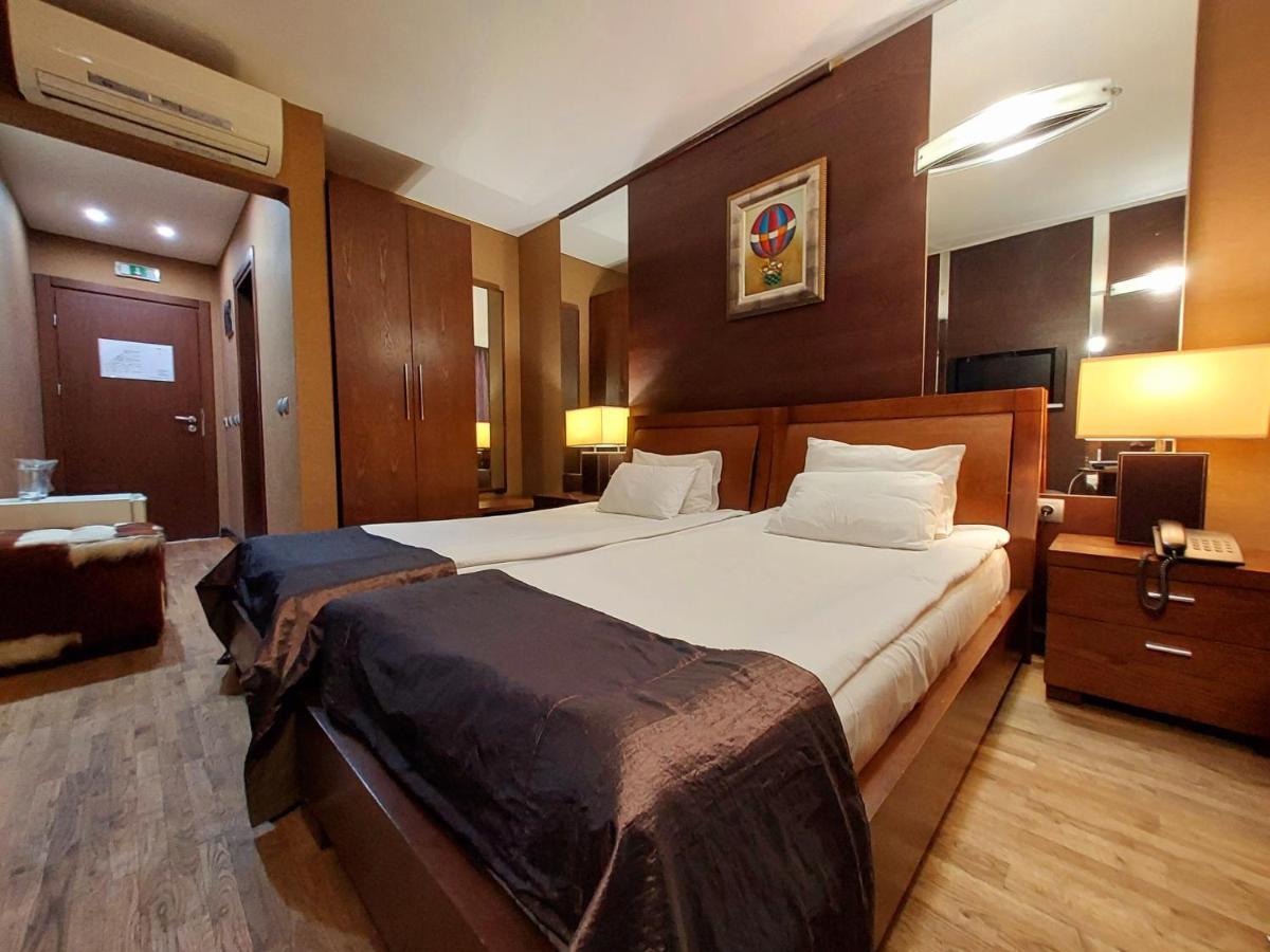 Hotel City Pleven Buitenkant foto