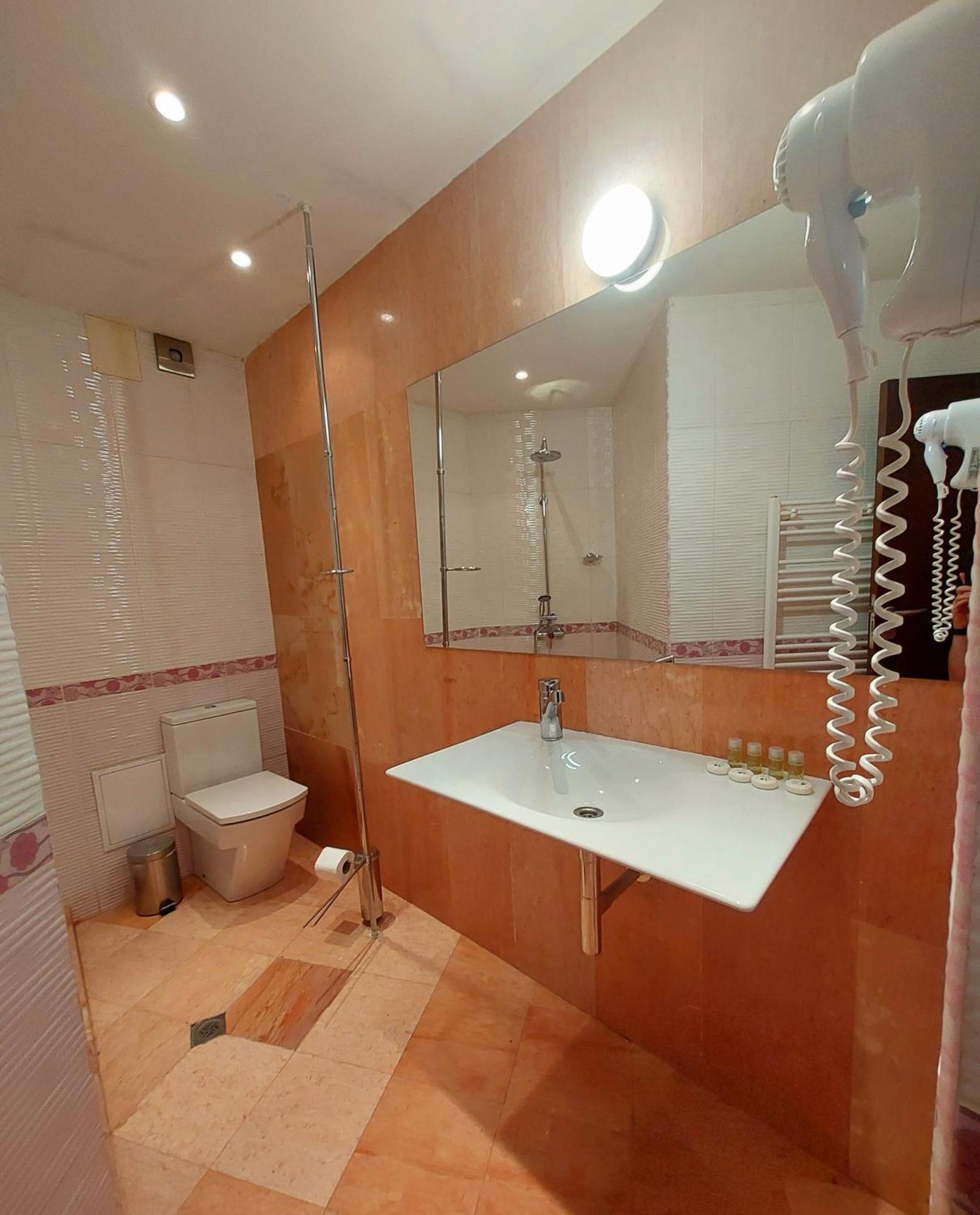 Hotel City Pleven Buitenkant foto