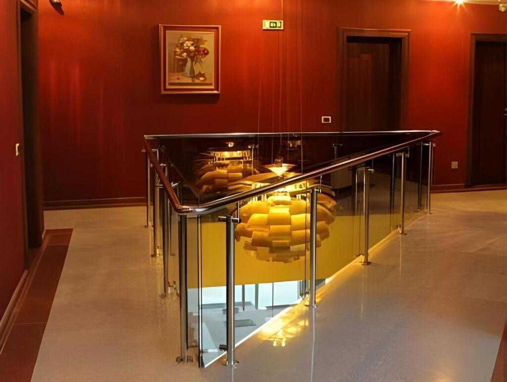 Hotel City Pleven Buitenkant foto